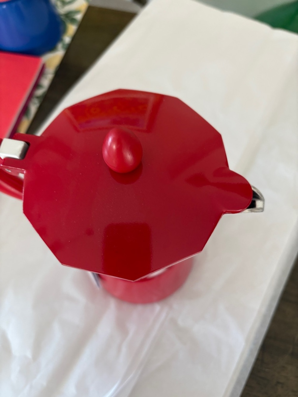 Brandani Italian Style Espresso/coffee/Moka Pot 6 Cup Red Carriage Design - Picture 7 of 9